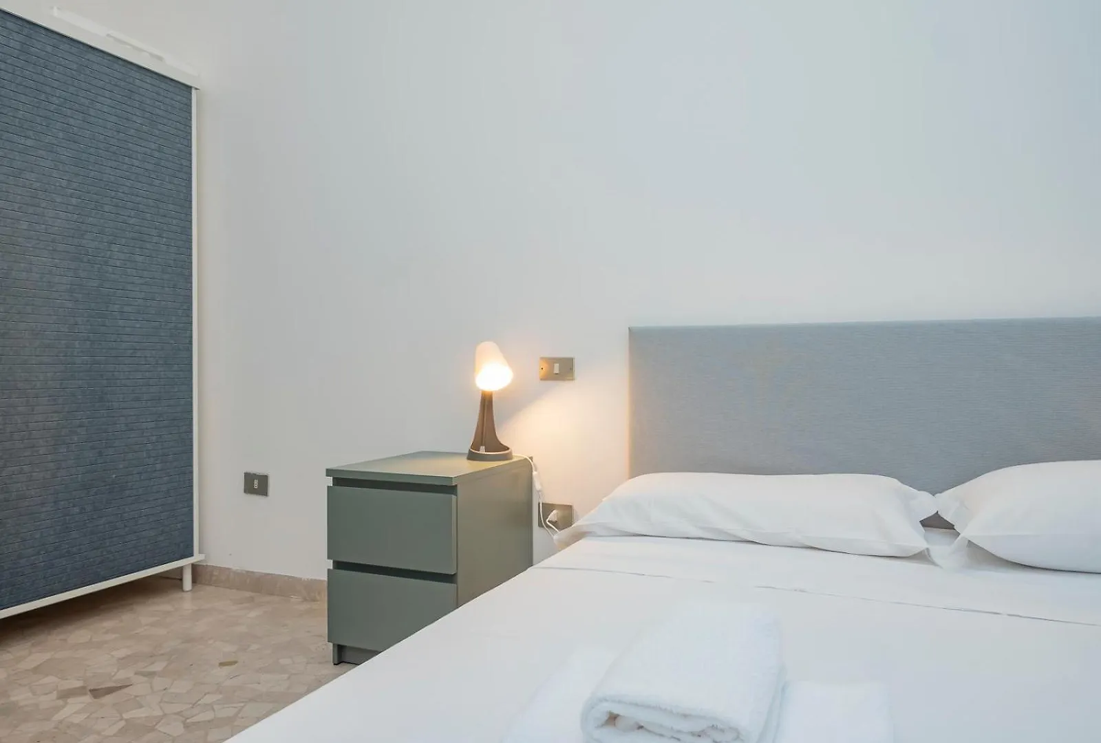 I Host Apartment - Lamarmora 3A Milan 0*,